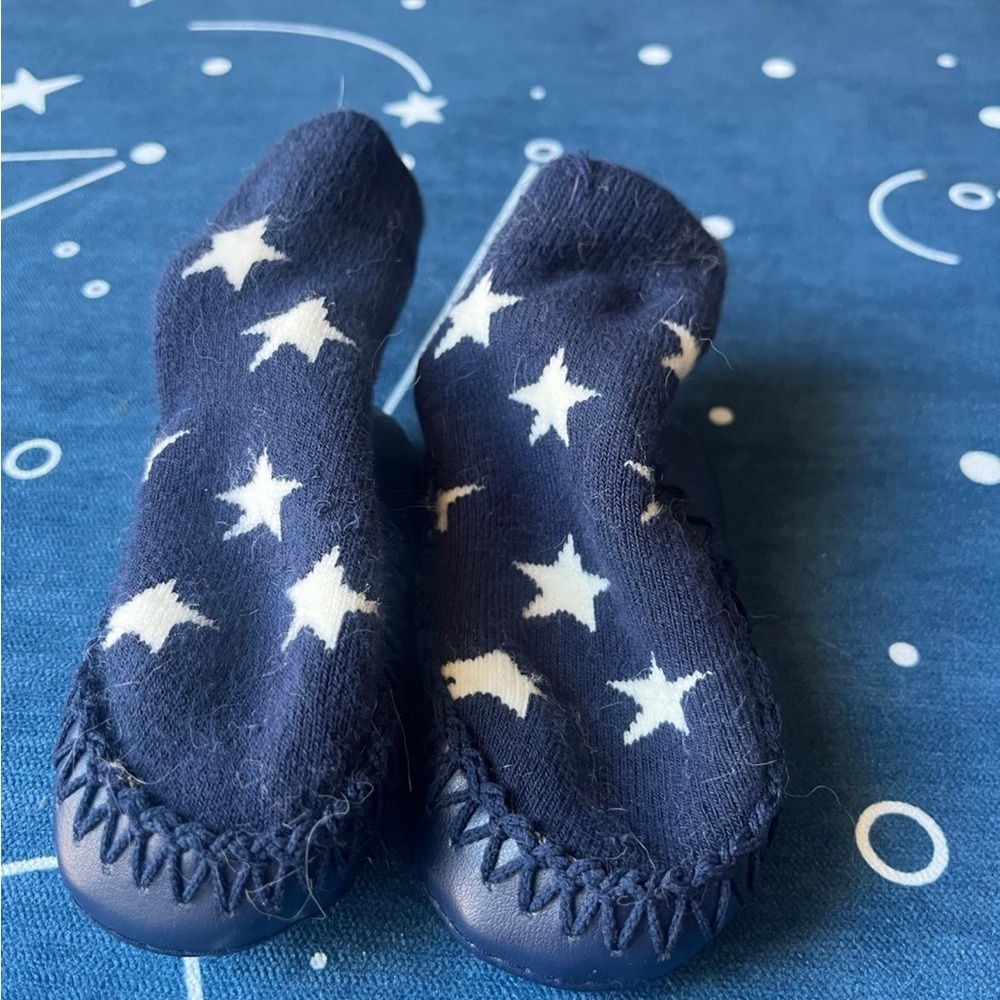 H&M Infant Stars Booties Size 1-2